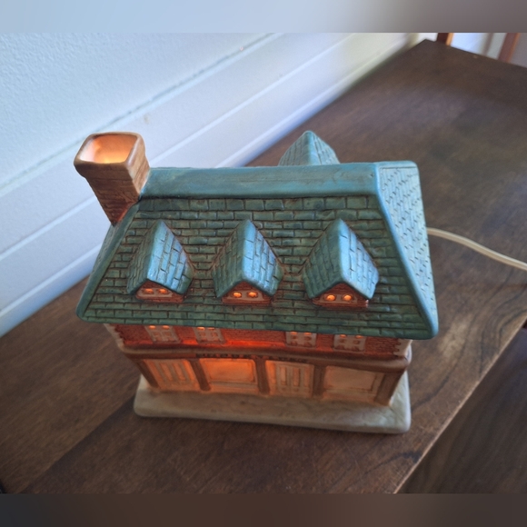 Brookstone historic building for Christmas Village - Picture 10 of 11